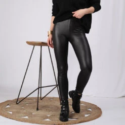 Legging élastique Brillant Femme - Noir | Legging 3 SUISSES