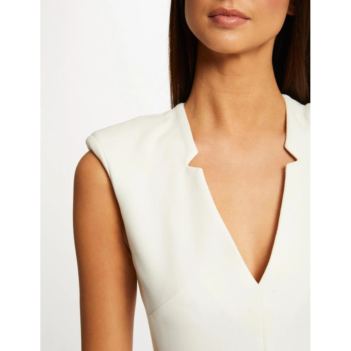 MORGAN Robe Ajustée Sans Manches Col En V | 3 SUISSES – Image 6