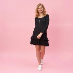 Robe Courte Manches Longues Ajustables Bas Volanté Imprimé Dos Femme - Noir | 3 SUISSES