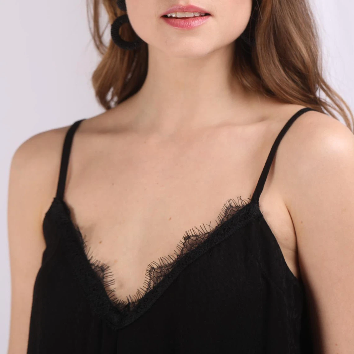 Top Fines Bretelles Avec Détail Dentelle Dries | Débardeur 3 SUISSES – Image 4